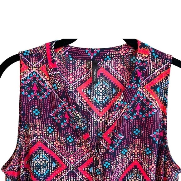 MAURICES, WOMENS AZTEC, MULTICOLOR DESIGN TOP. TIE FRONT WITH LONGER BACK.SIZE M - Picture 6 of 10